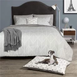 Dog Whisperer 03681049700200 King Size Chevron Comforter Set & Pet Bed; Multi Color