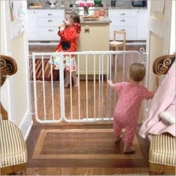 Cardinal MG15B-W Cardinal White Auto Lock Gate